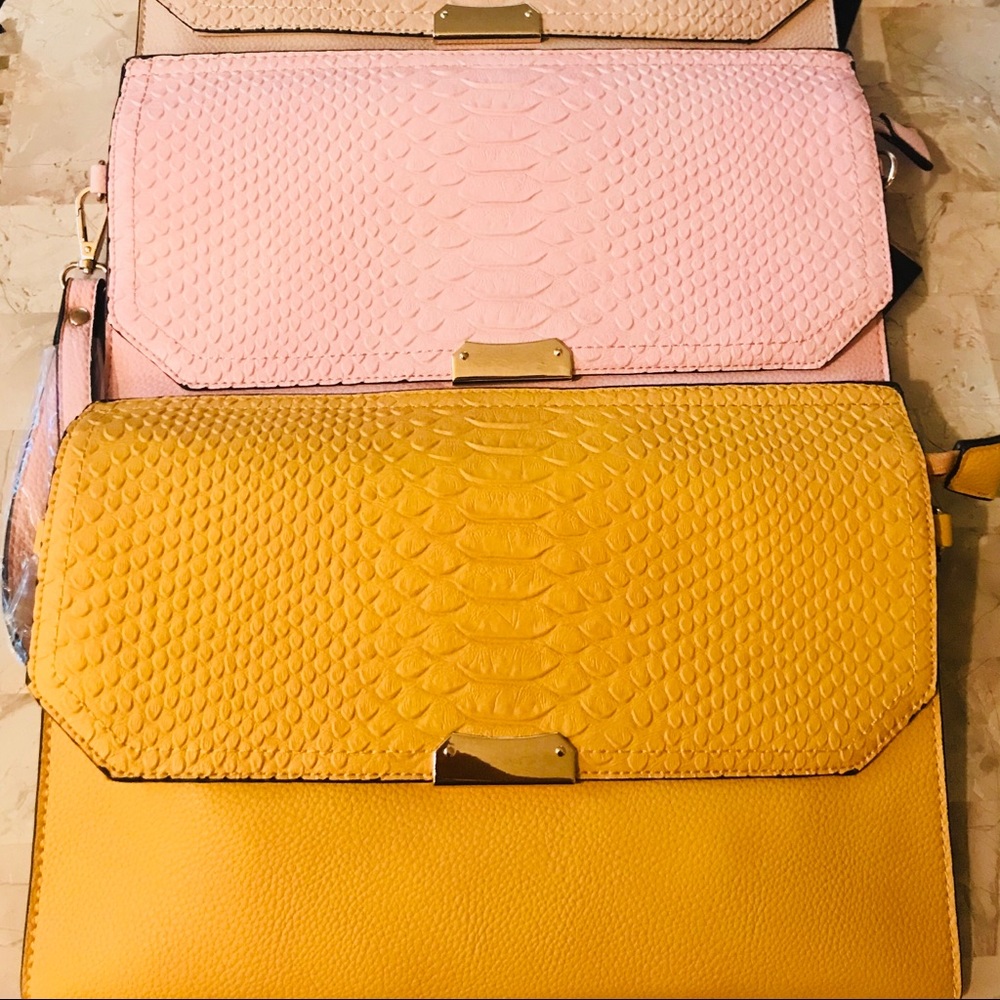 Stunning Messenger Bag / Clutch